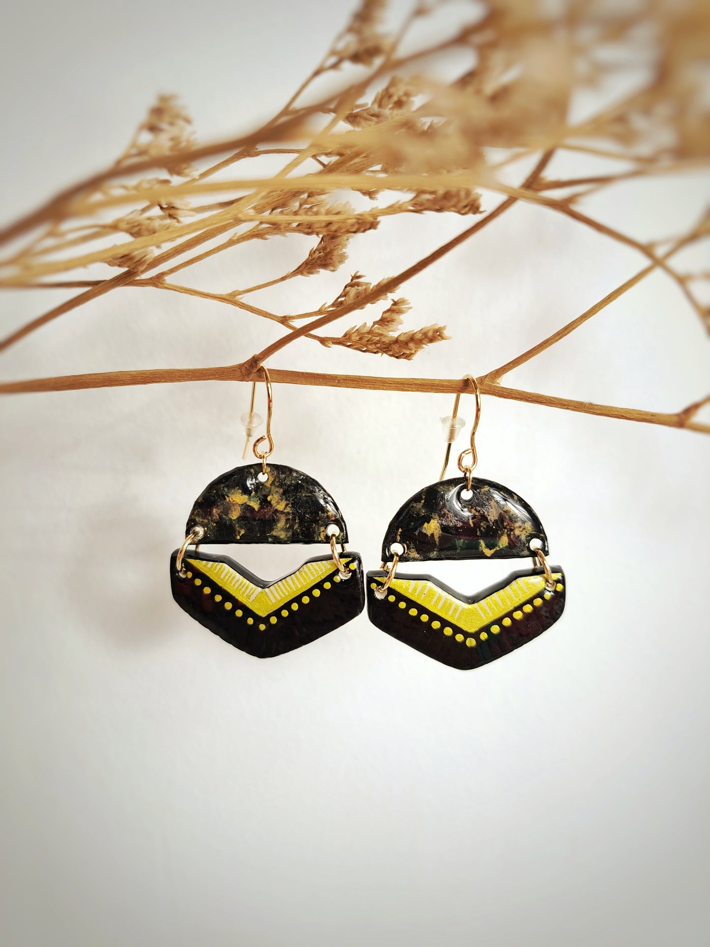 Boucles d'oreilles Santa pastels gras & argile noir or- plaqué or 18k