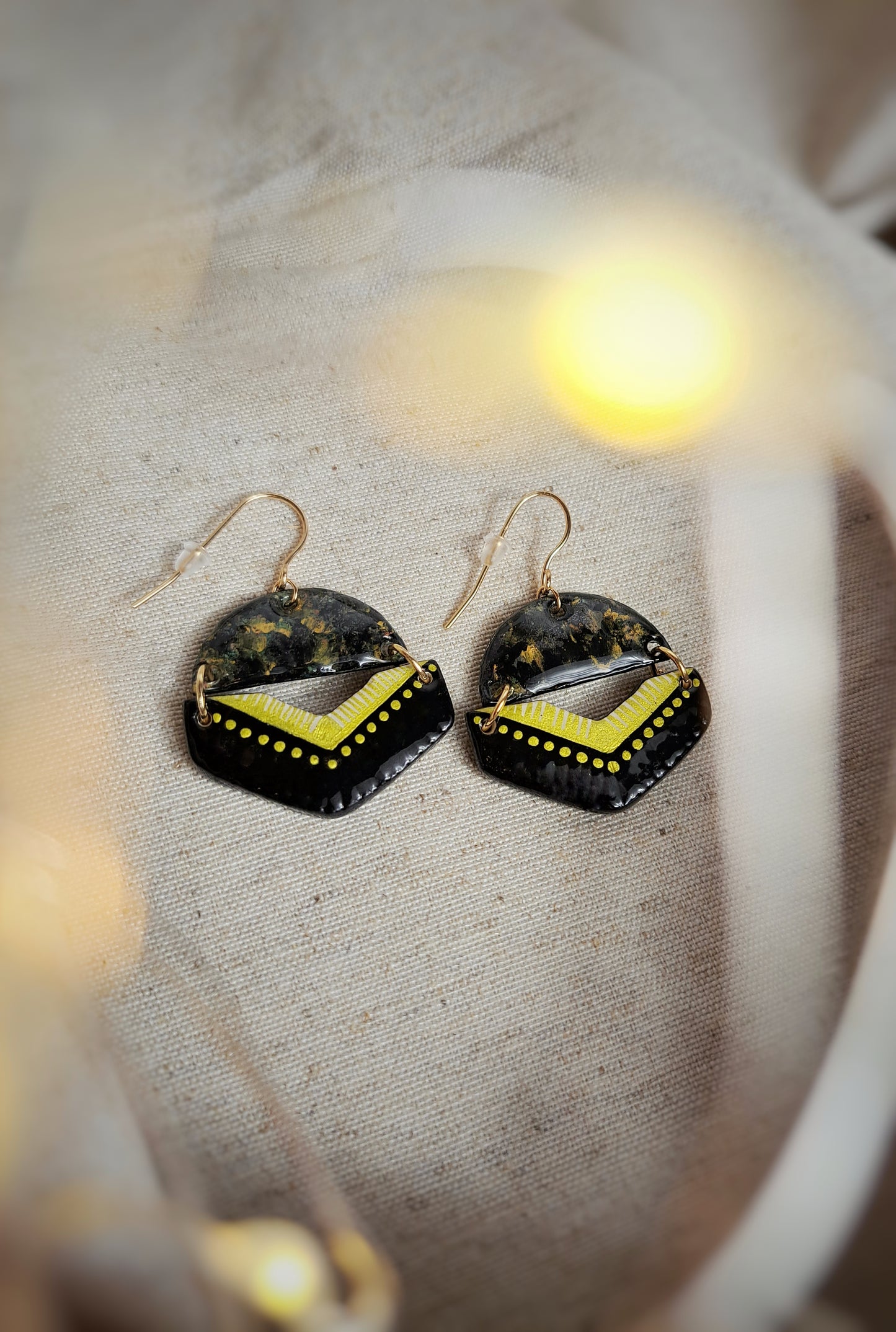 Boucles d'oreilles Santa pastels gras & argile noir or- plaqué or 18k