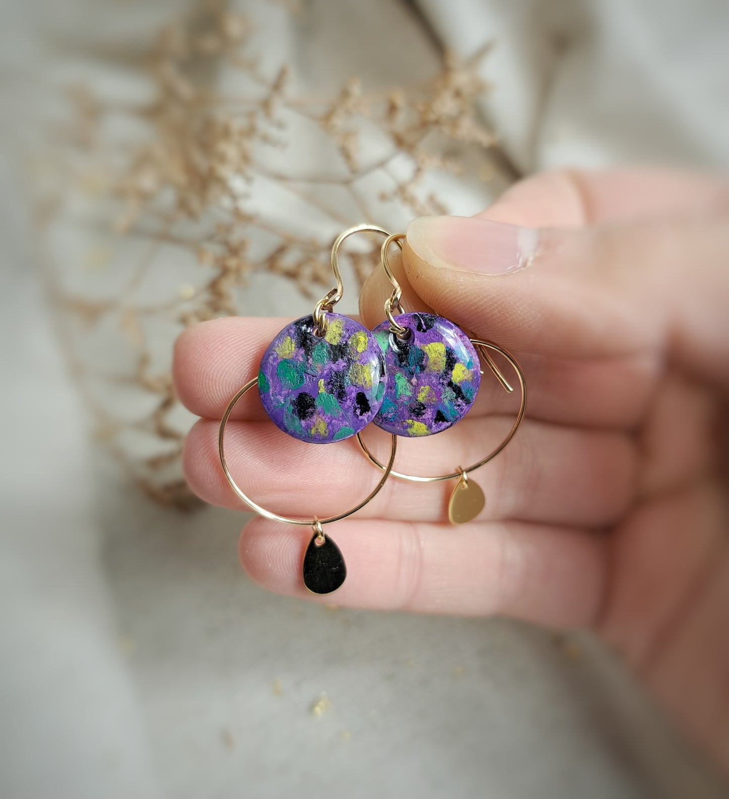 Boucles d'oreilles géométriques "Ozalee II" pastel gras violet,vert d'eau, noir, goutte or - plaqué or 18k