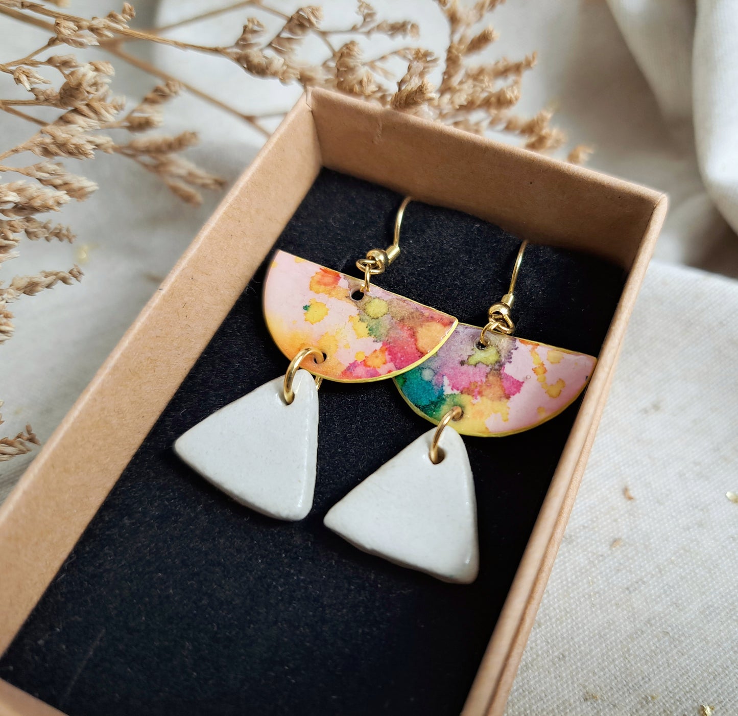 Boucles d'oreilles "Aponia" aquarelle & argile rose, vert, jaune - plaqué or 18k