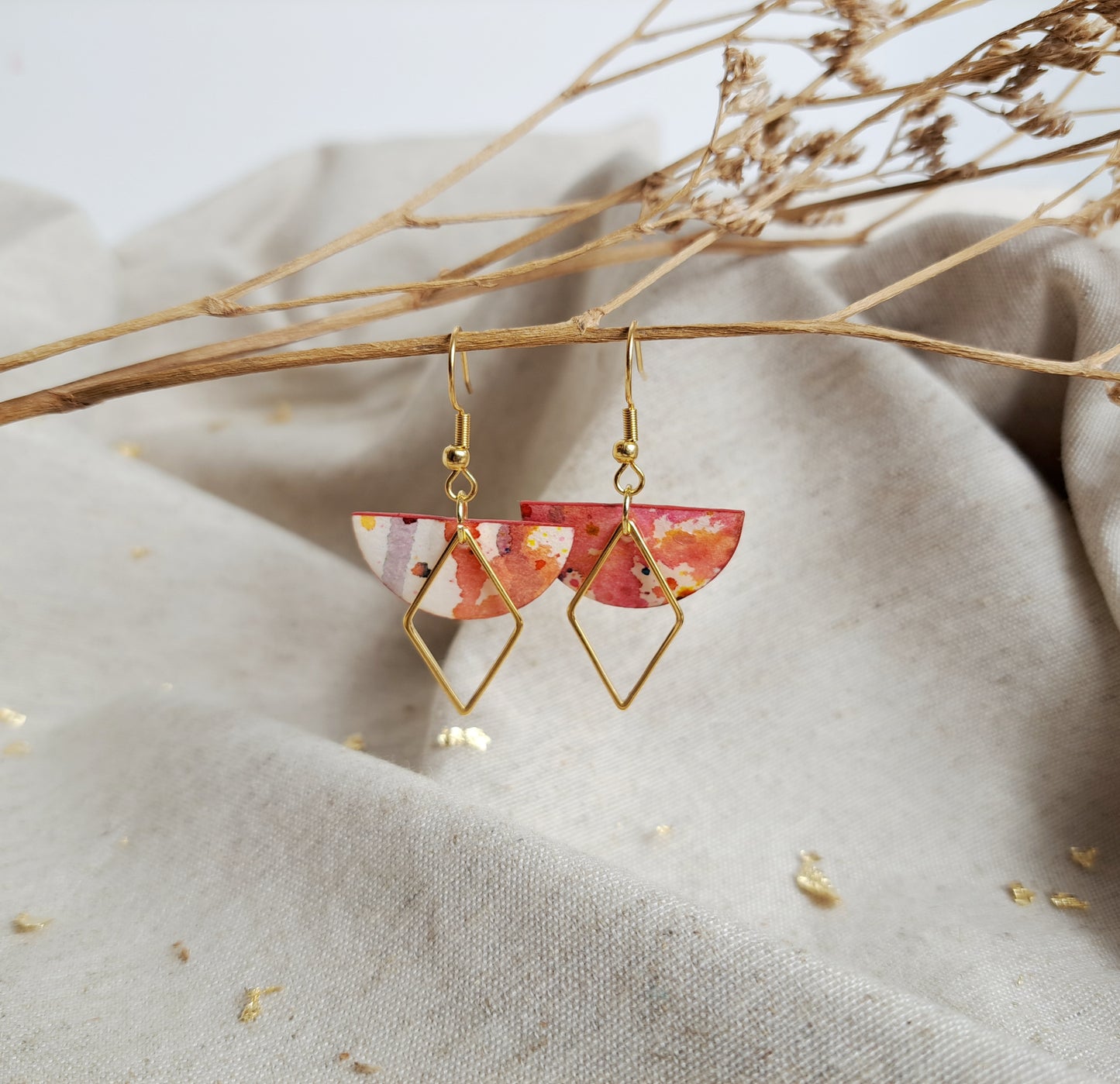 Boucles d'oreilles " " aquarelle rouge, blanc, vermillon - plaqué or 18k