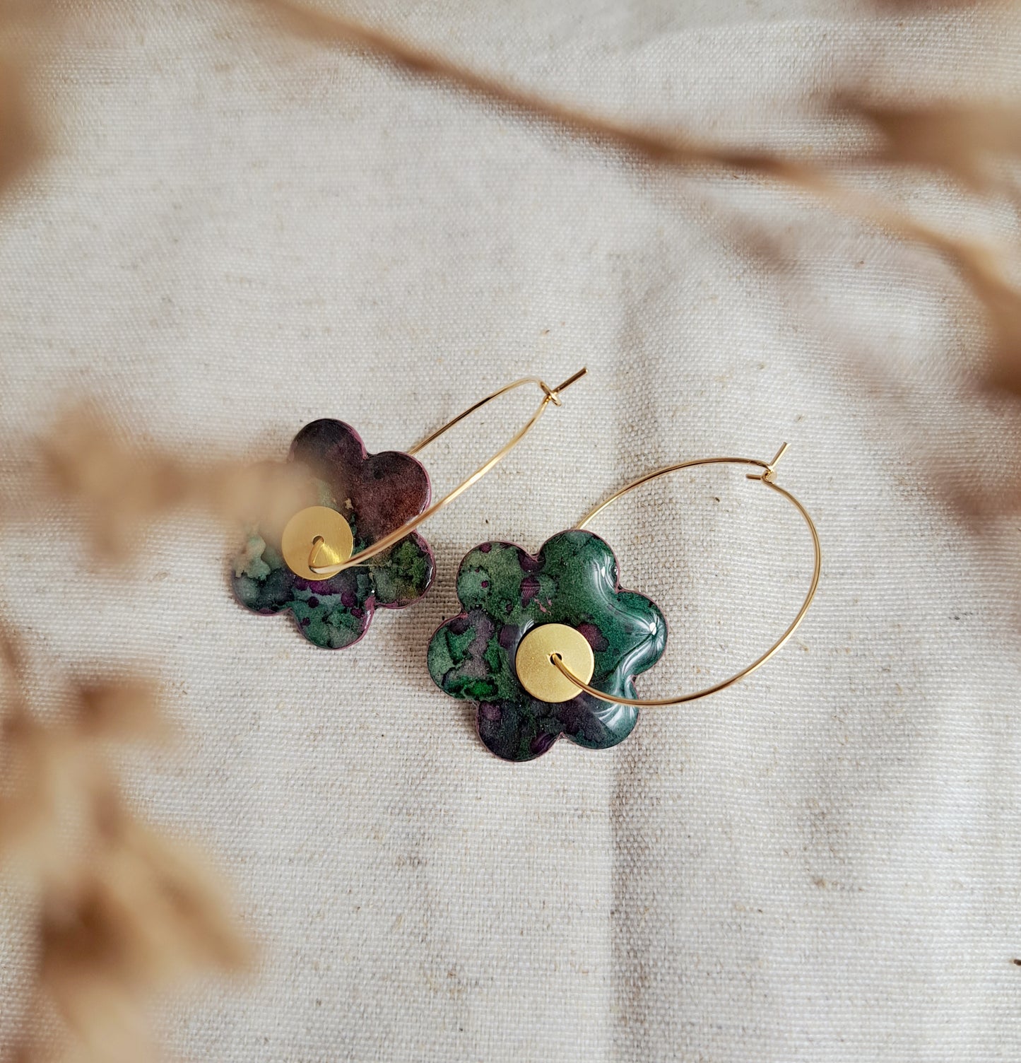 Créoles fleurs "SIMPLY" vert, bordeaux - aquarelle - plaqué or 18k