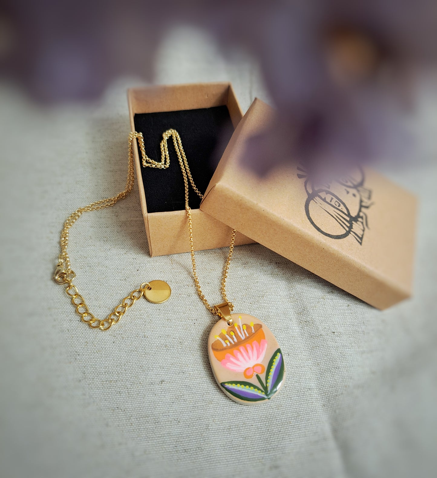 Collier fleur "FOLK" rose orange argile/acrylique - plaqué or 18k