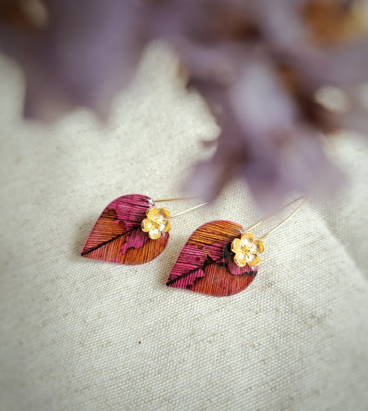 Boucles d'oreilles "Leaf II" fushia orange aquarelle -encre noire - plaqué or 18k