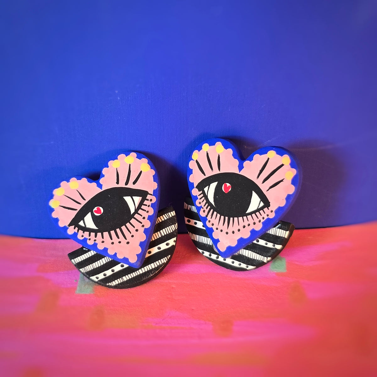Boucles d'oreilles "eye" rose
