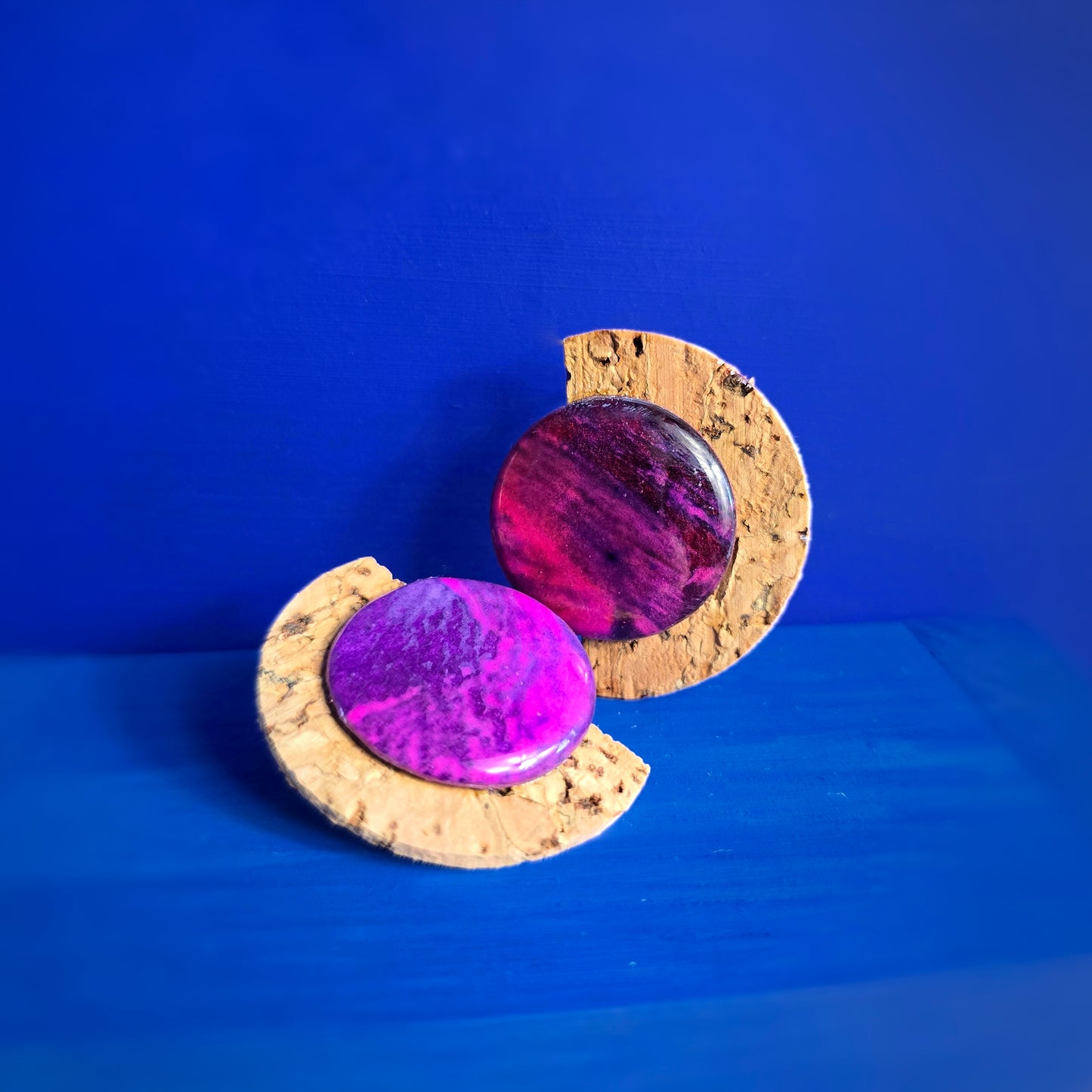 Puces d'oreilles Pourpre, Fuchsia, violet - Aquarelle & Liège