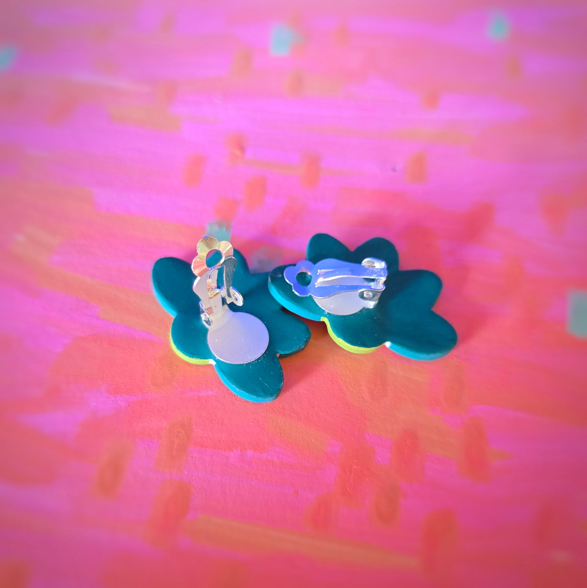 Clip d'oreilles demies fleurs